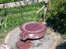 sommer-winter: Brunnen Asia Inspiriert, Brunnen Asia Inspiriert,Material Palü Rubin Kalkstein