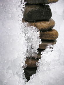 sommer-winter: Brunnen im Winter, 