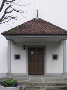 kirchen-kapellen: Kapelle Anglikon, Eingangs Portal Stufen Restauration 