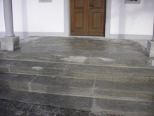 kirchen-kapellen: Kapelle Anglikon, Eingangs Portal Stufen Restauration 